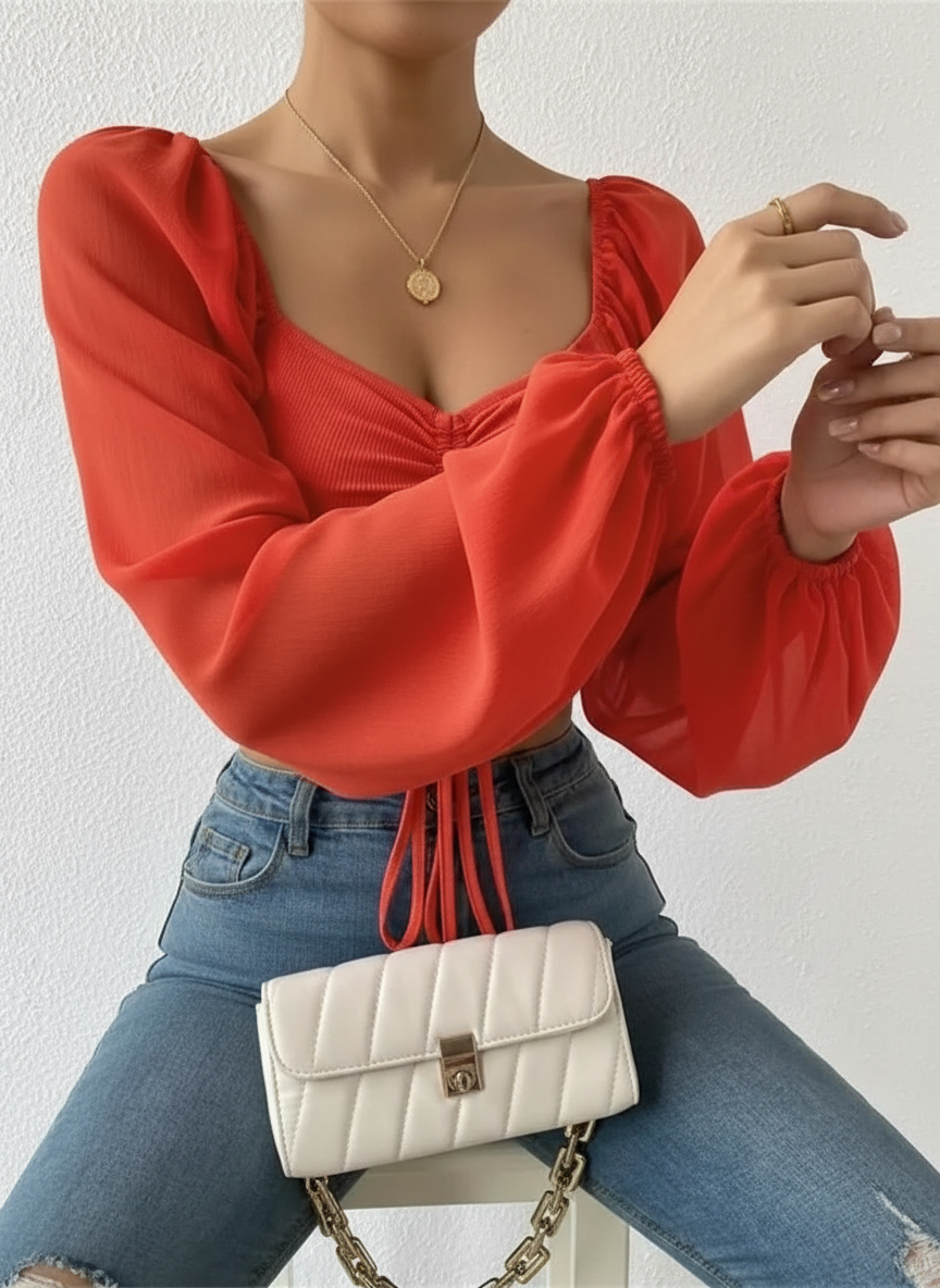Lennon - Modieuze Dames Gecrunchte Voorkant & Transparante Mouwen Crop Top