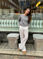 Rina - Modieuze Dames Transparante Bloemenkant Overlay Broek
