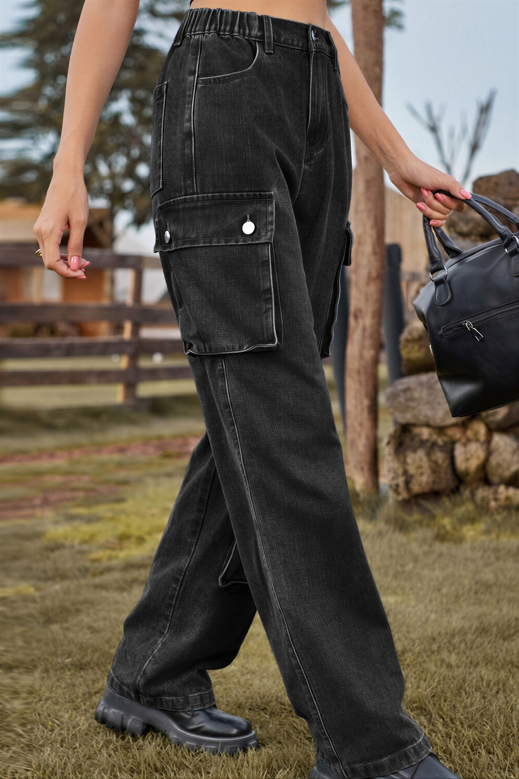 Carrie - Young adults and fashion-conscious individuals Multiple cargo pockets and corduroy texture Cargo Pants