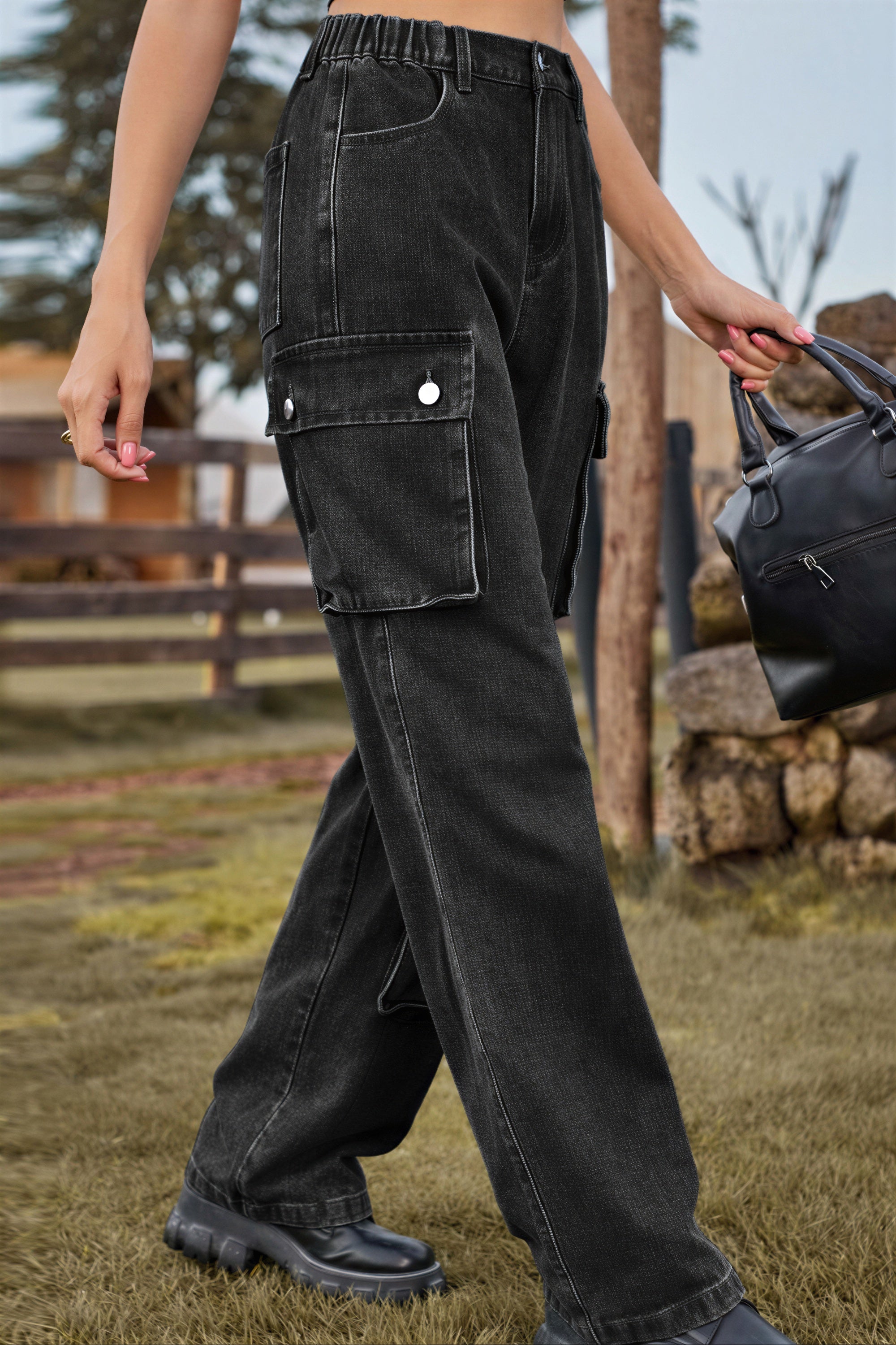 Carrie - Young adults and fashion-conscious individuals Multiple cargo pockets and corduroy texture Cargo Pants