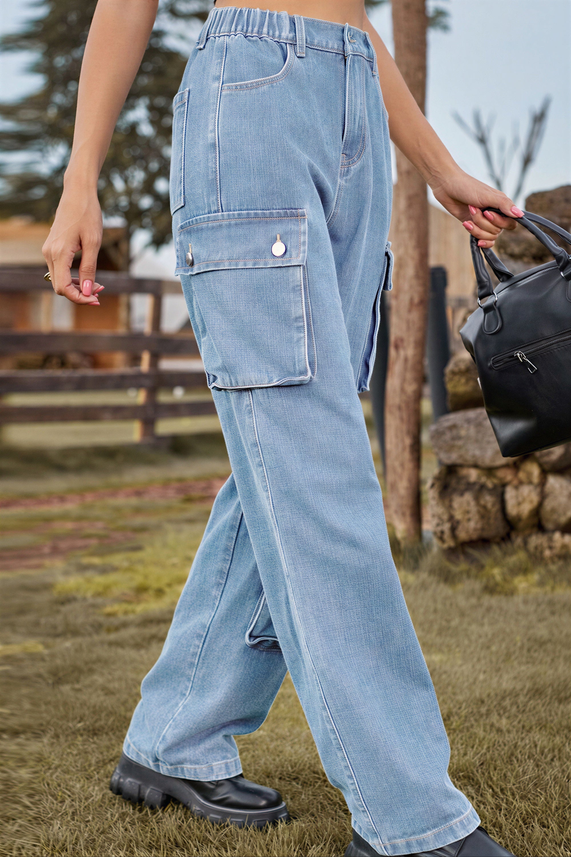 Carrie - Young adults and fashion-conscious individuals Multiple cargo pockets and corduroy texture Cargo Pants