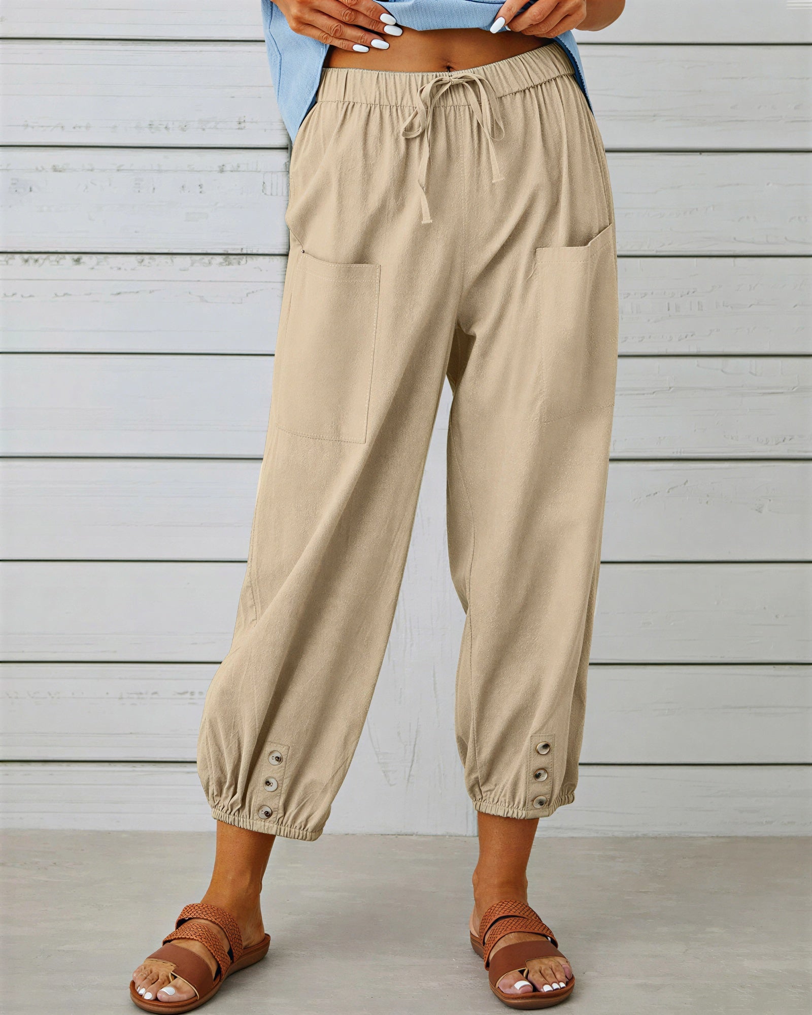 Meera - Dames knopdetail aan zoom Broek