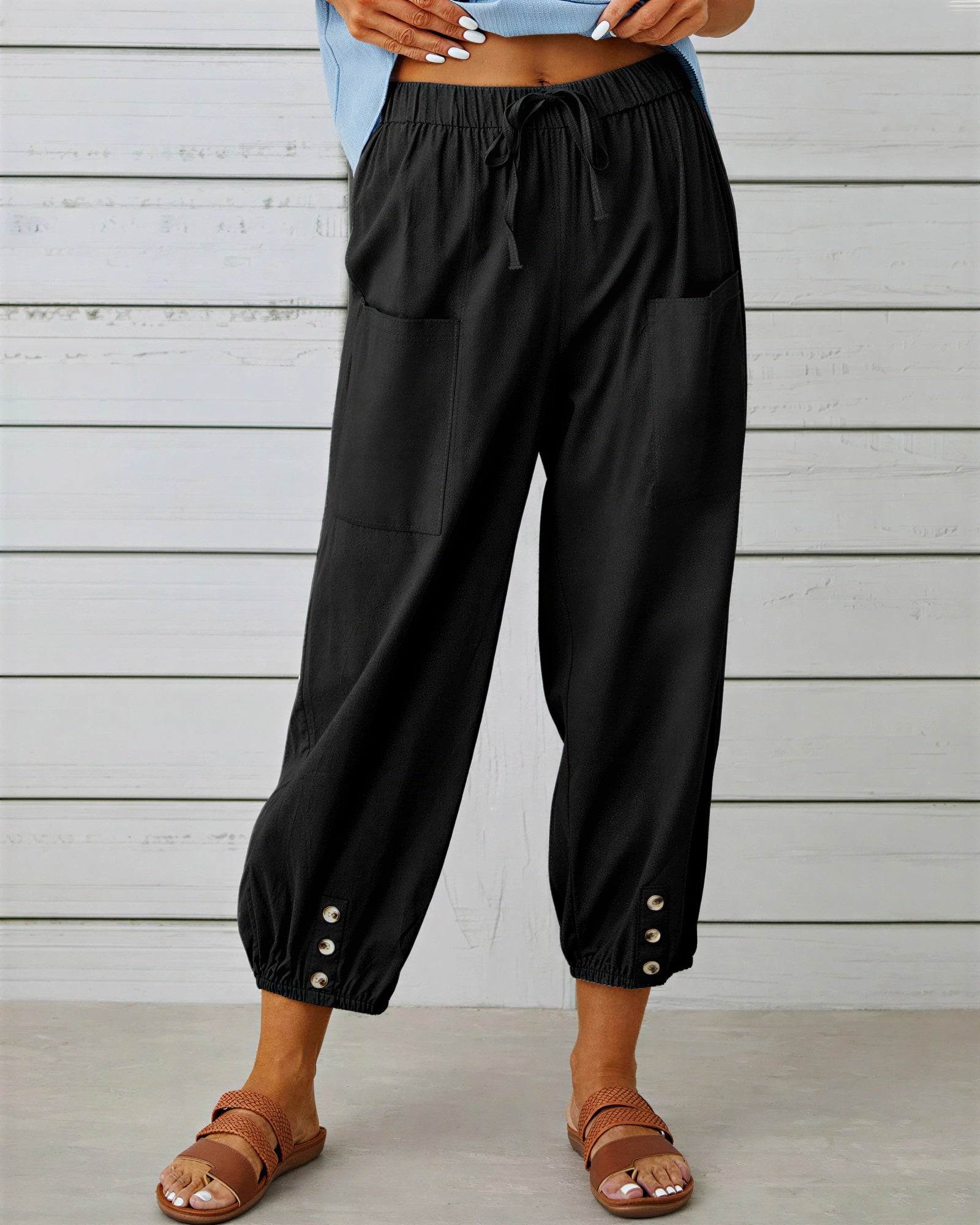 Meera - Dames knopdetail aan zoom Broek