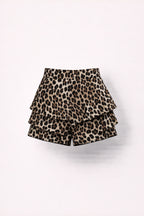 Vanessa - Young vrouwen Leopard tiered shorts & ruffled blouse Outfit