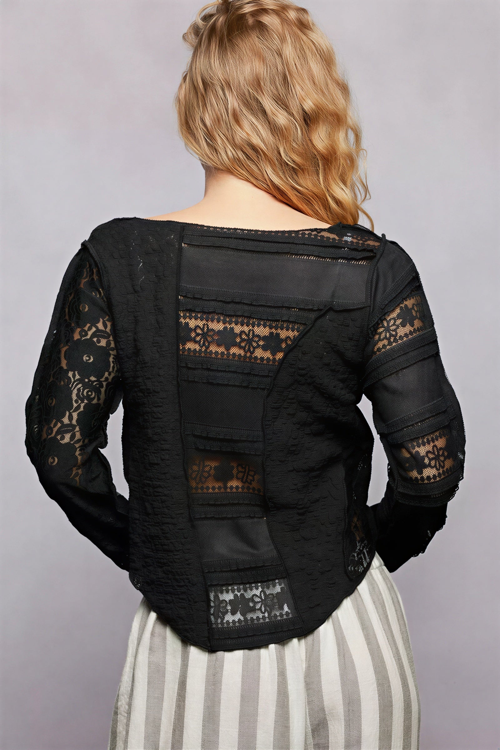 Makena - Vrouwen kantdetails en getextureerde stof Top