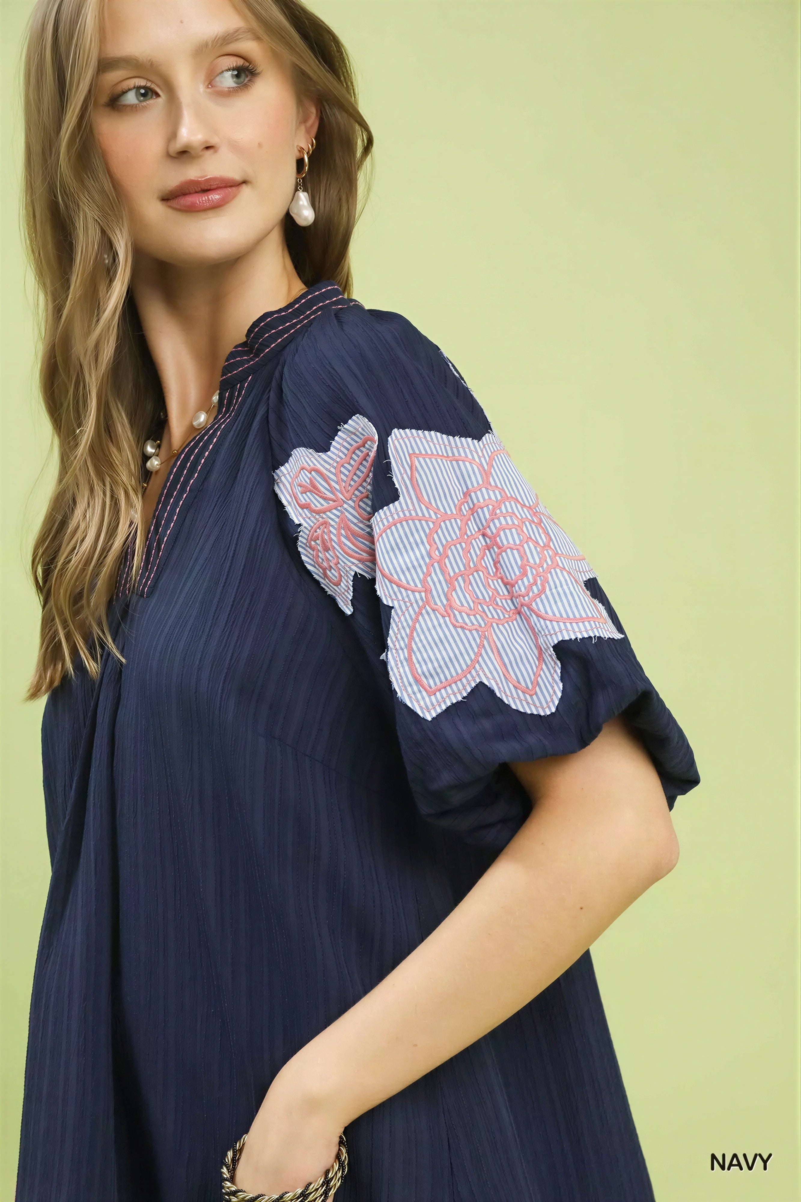 Jan - Women Embroidered puffed sleeves Blouse