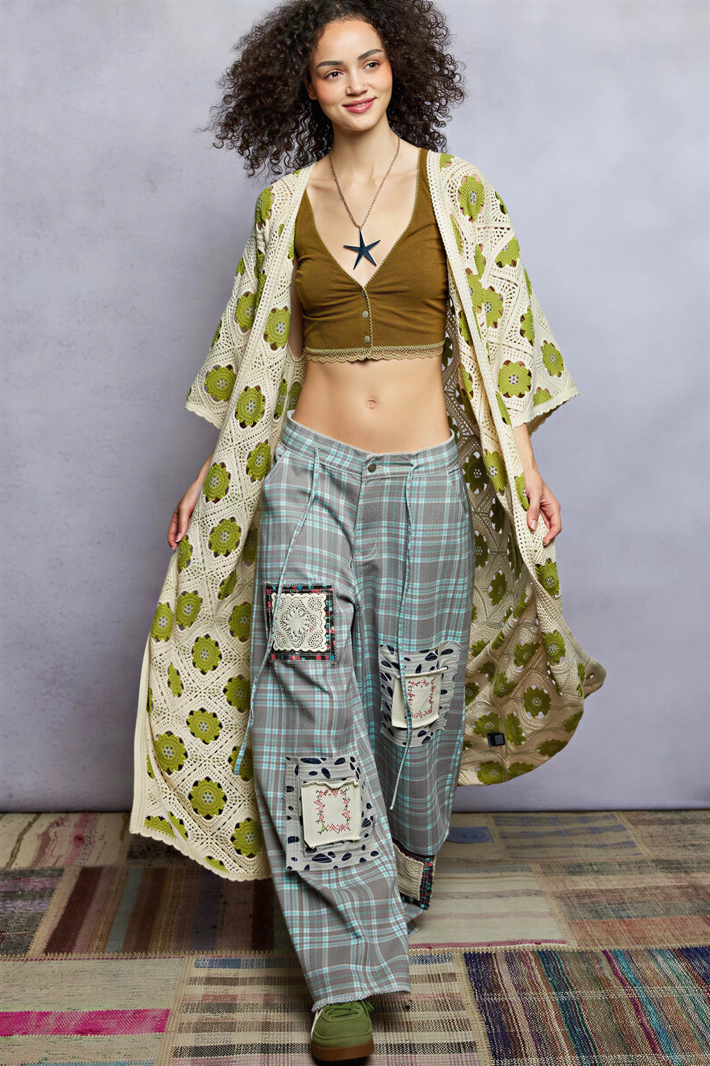 Kit - Bohemien stijl voor vrouwen met bloemcrochet duster
