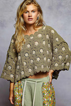 Madonna - Jonge vrouwen Crochet bloemenpatroon met gegolfde zoom Cropped Sweater