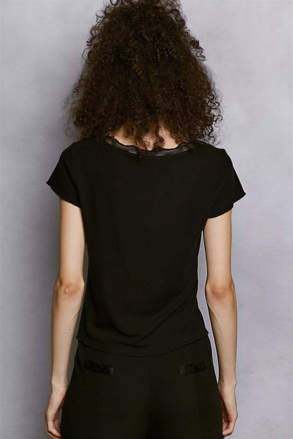 Tamar - Women Lace trim neckline T-shirt