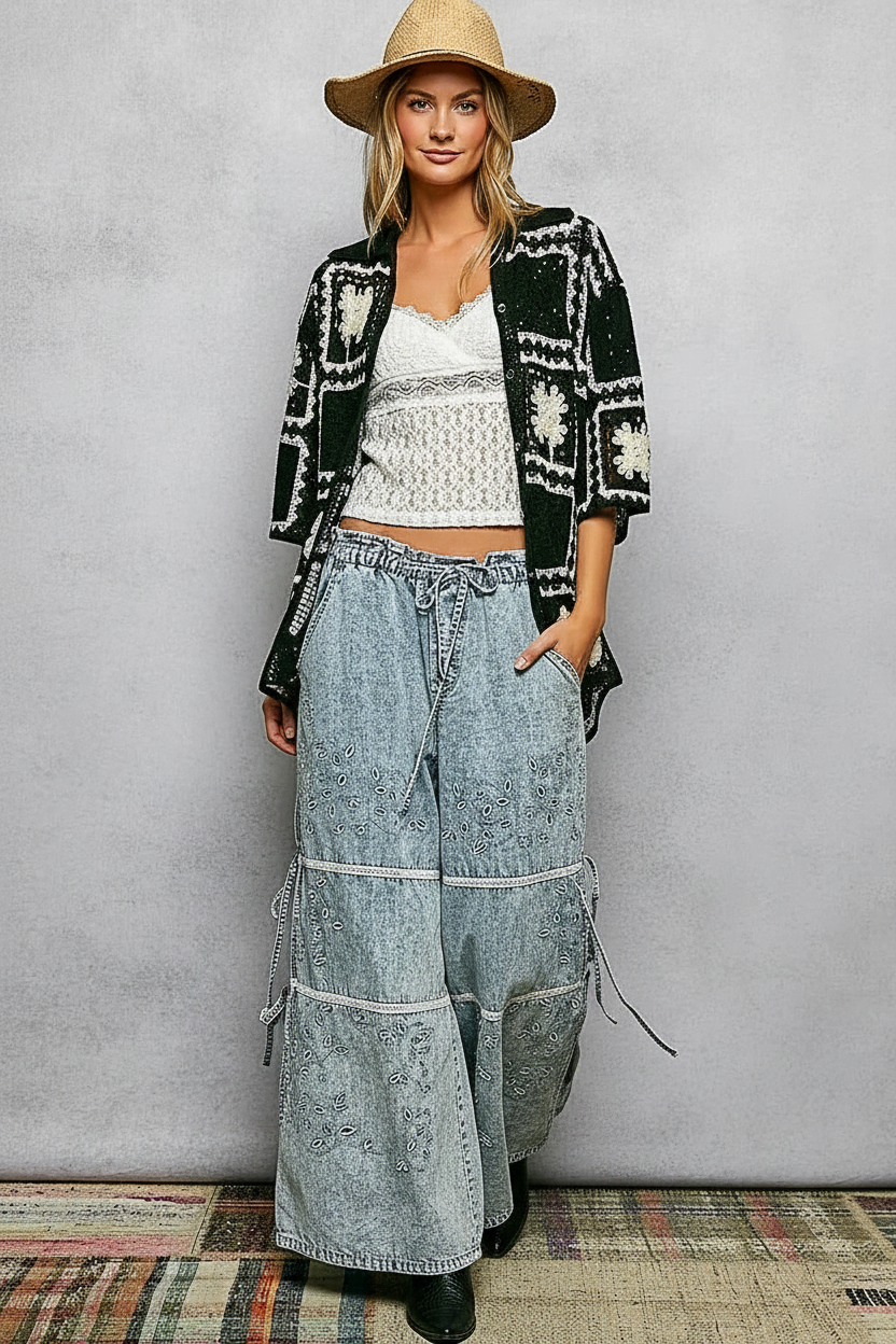 Scottie - Women Crochet knit with floral motifs Cardigan
