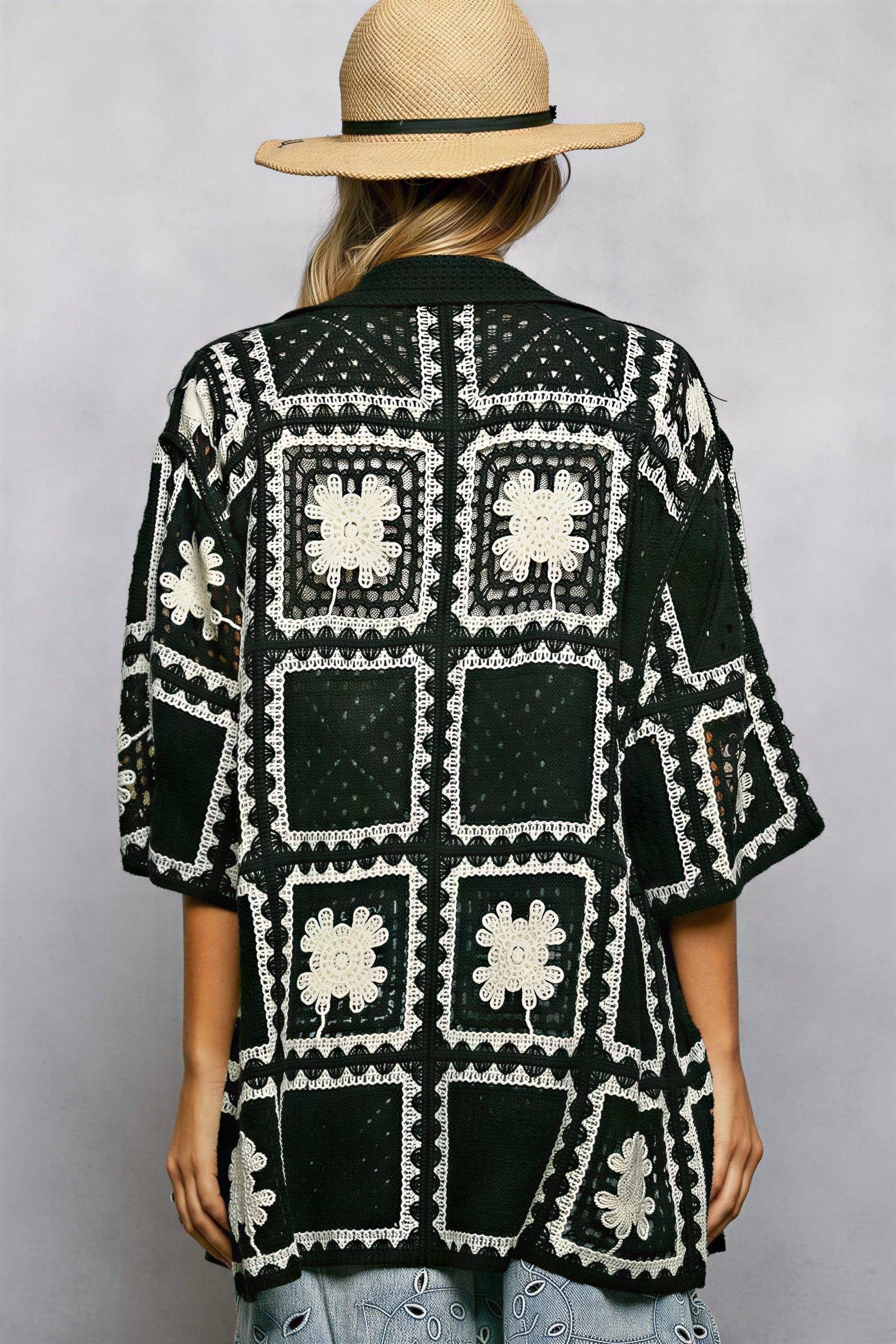Scottie - Women Crochet knit with floral motifs Cardigan