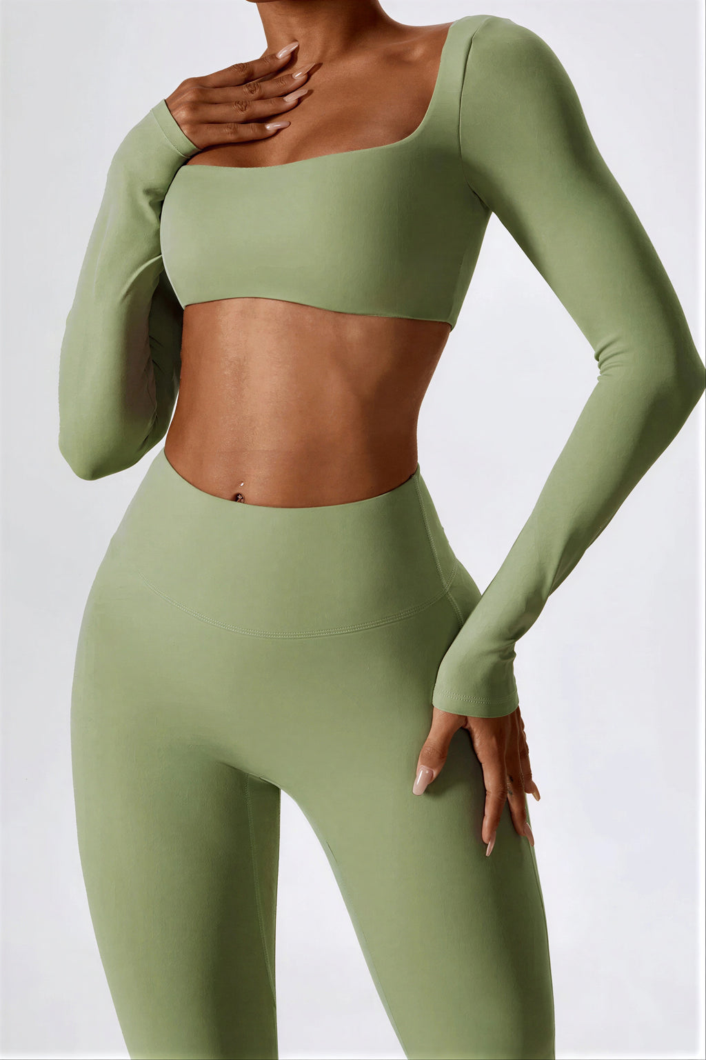 Clarissa - actieve vrouwen vierkante halslijn crop top met flare leggings set