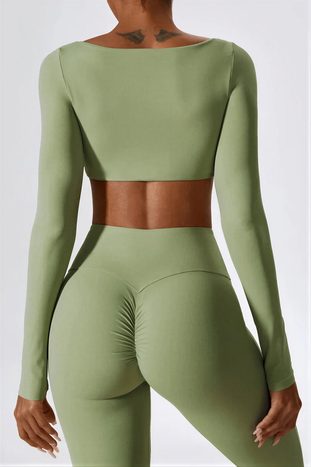 Clarissa - actieve vrouwen vierkante halslijn crop top met flare leggings set