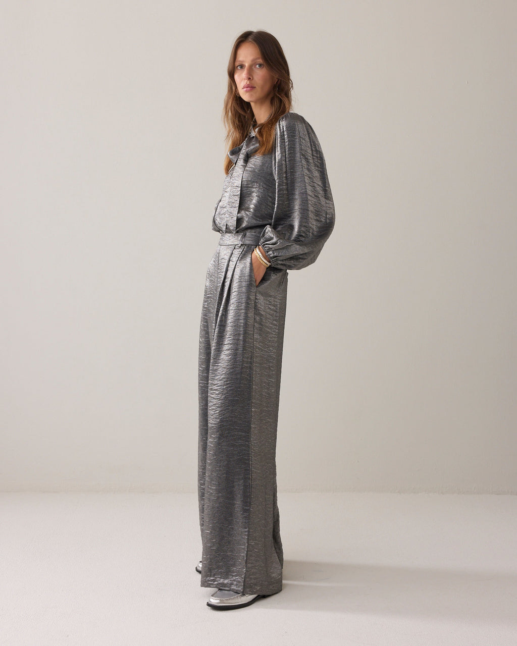 Leslie - Vrouwen Metallic Strikblouse & Volumineuze Mouwen Bijpassende Set