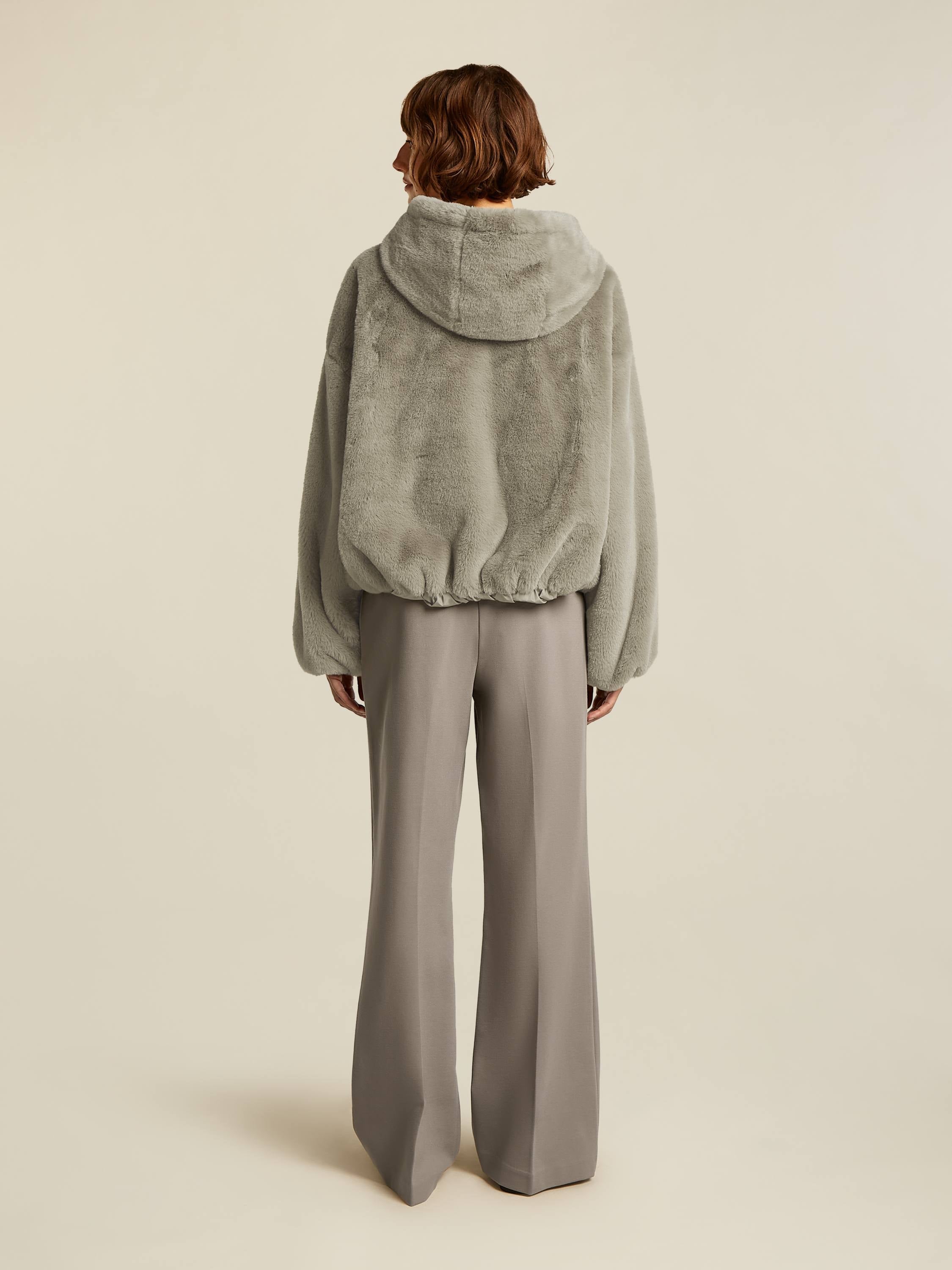 Laya - Vrouwen Oversized Capuchon Faux Fur Jas