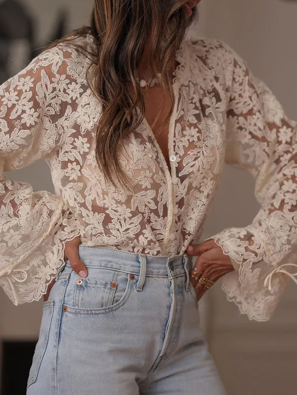 Kanten blouse met ruches en lange mouwen wit voorbeeld